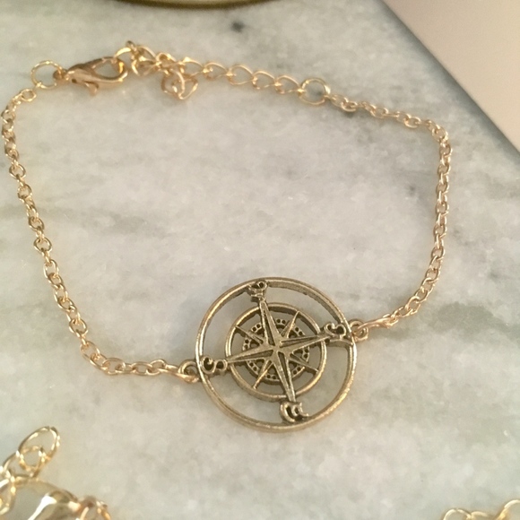 'My Guide' Compass Gold and Black 5 Piece Bracelet - Picture 3 of 7